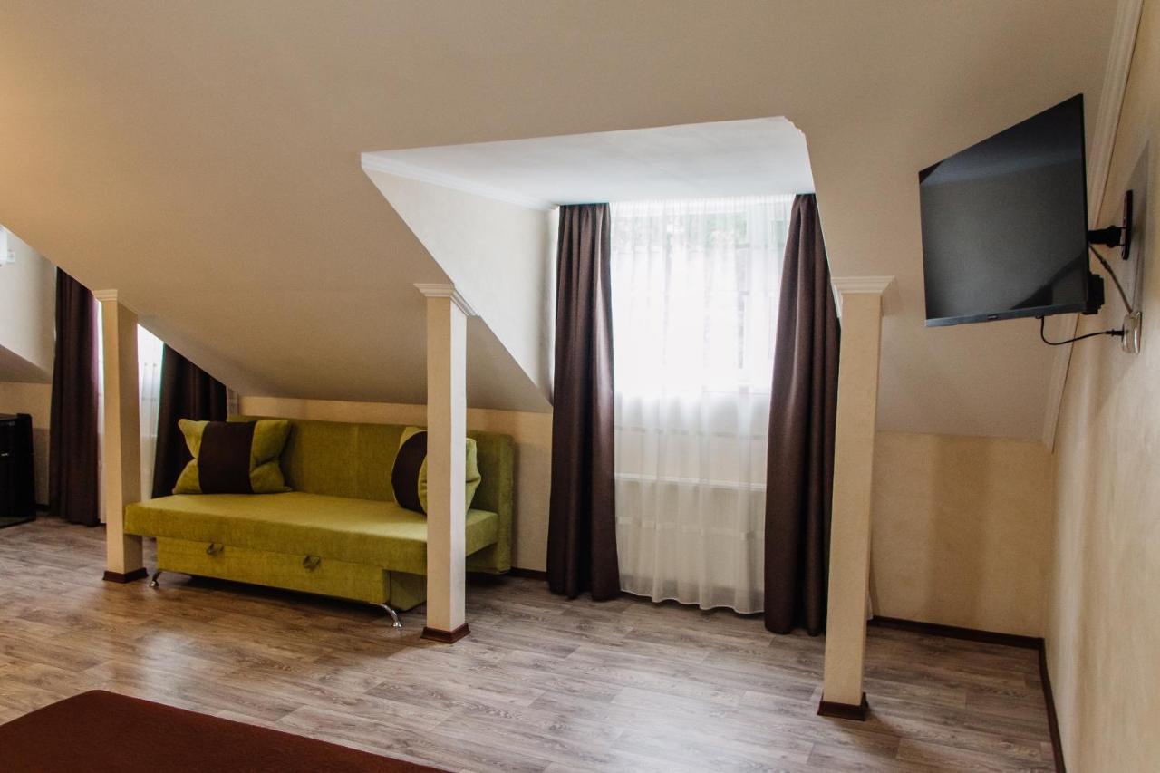 Гостинний Двір "Марія" Hotel Kropivnickij Kültér fotó
