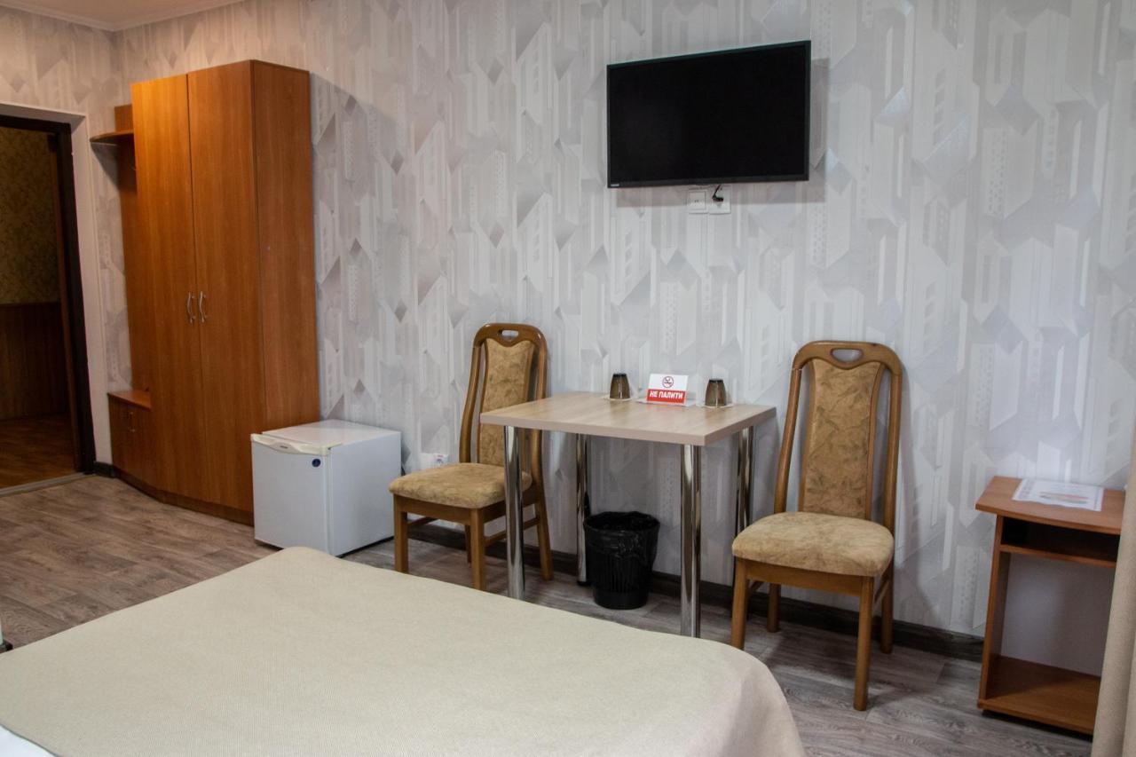 Гостинний Двір "Марія" Hotel Kropivnickij Kültér fotó