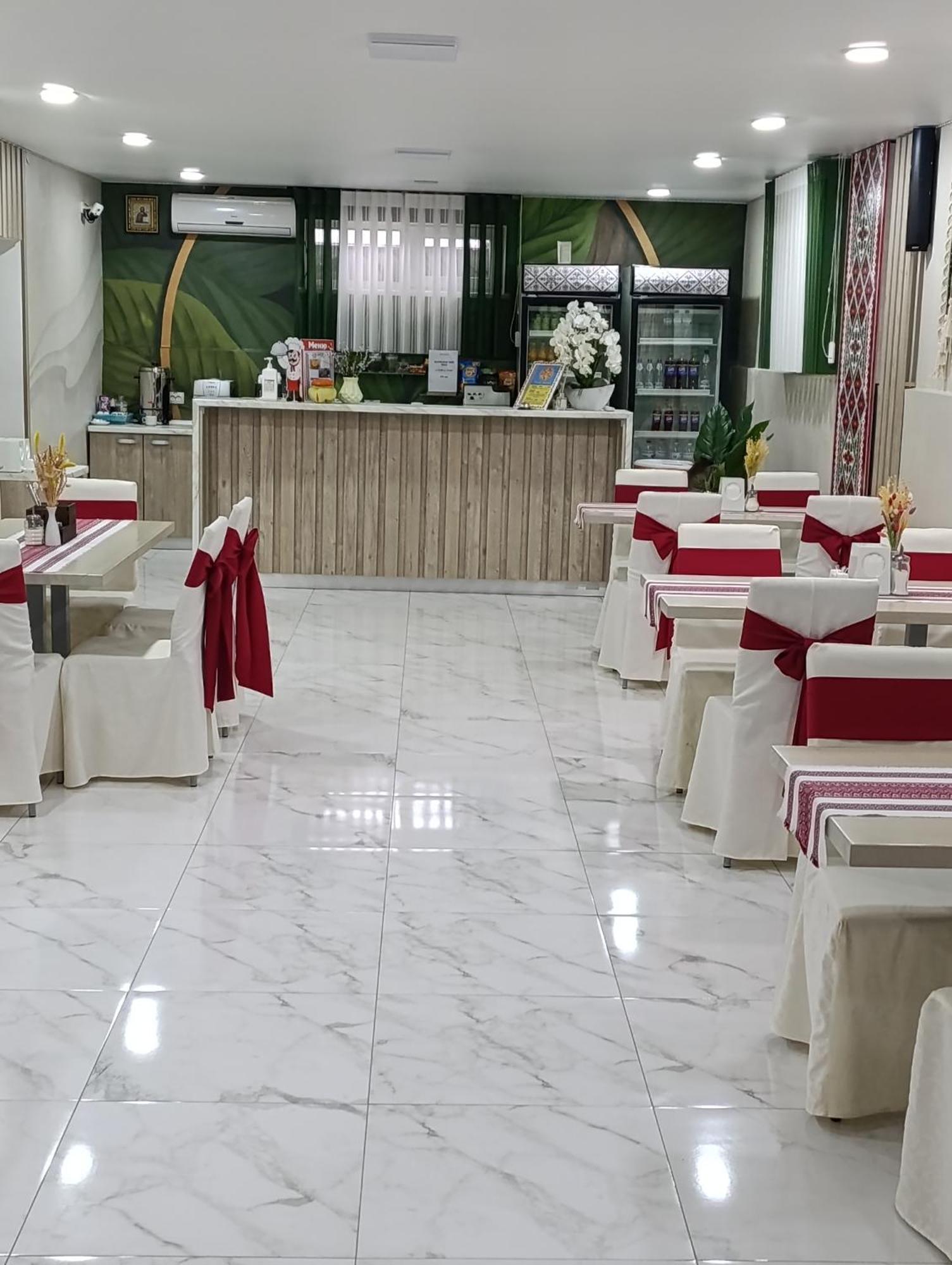 Гостинний Двір "Марія" Hotel Kropivnickij Kültér fotó